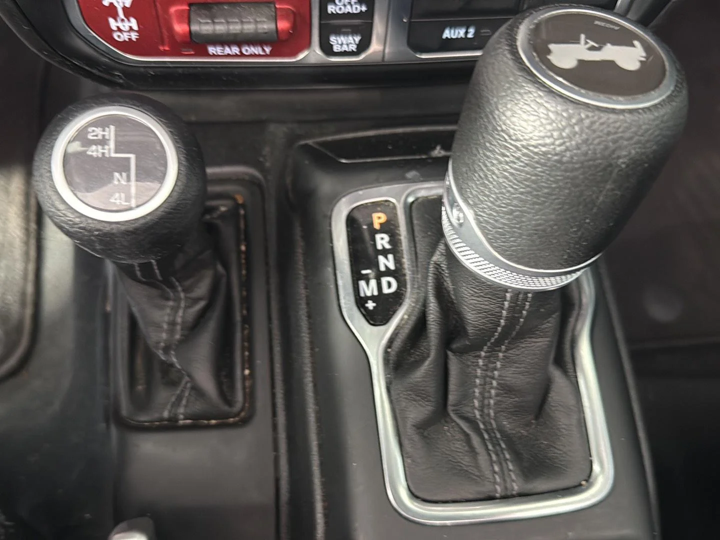Used 2024 Earl Clearcoat Jeep Rubicon image 20