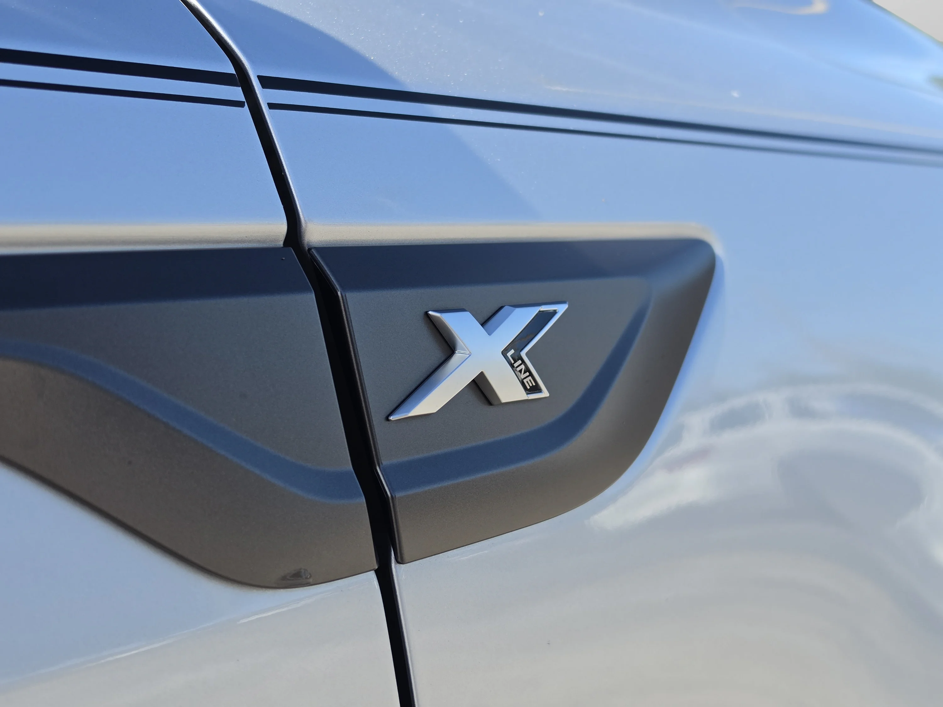 Used 2022 Sparkling Silver Kia X-Line S image 16