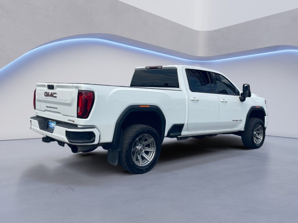 Used 2022 Summit White GMC AT4 image 18