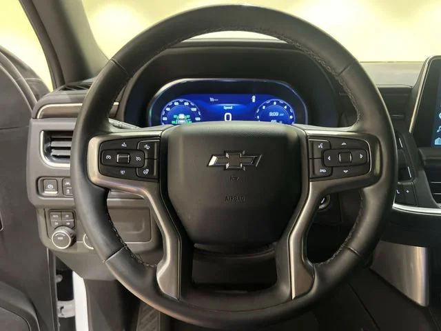 Used 2024 Summit White Chevrolet Z71 image 10