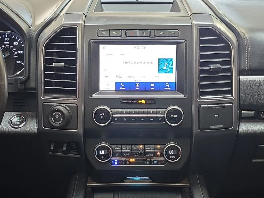 Used 2020 Star White Metallic Tri-Coat Ford Platinum image 22