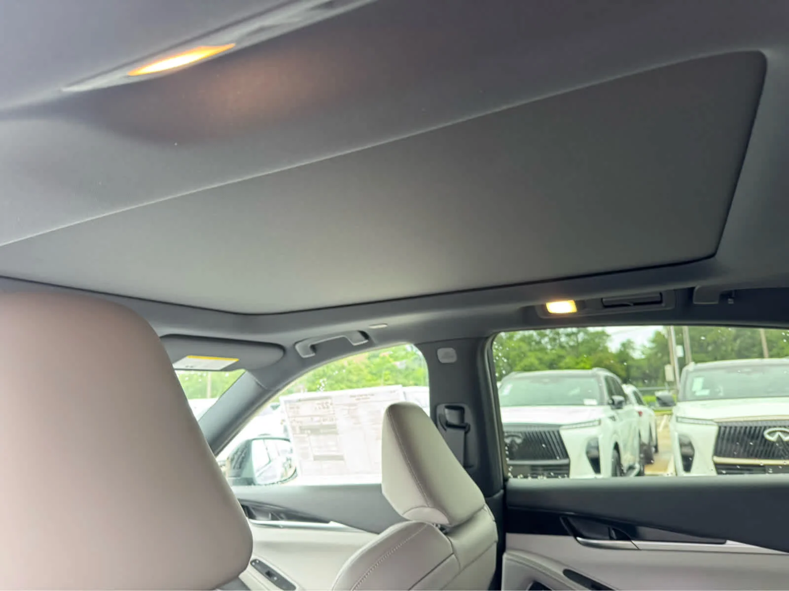 New 2027 DEEP EMERALD INFINITI Sport AWD image 18