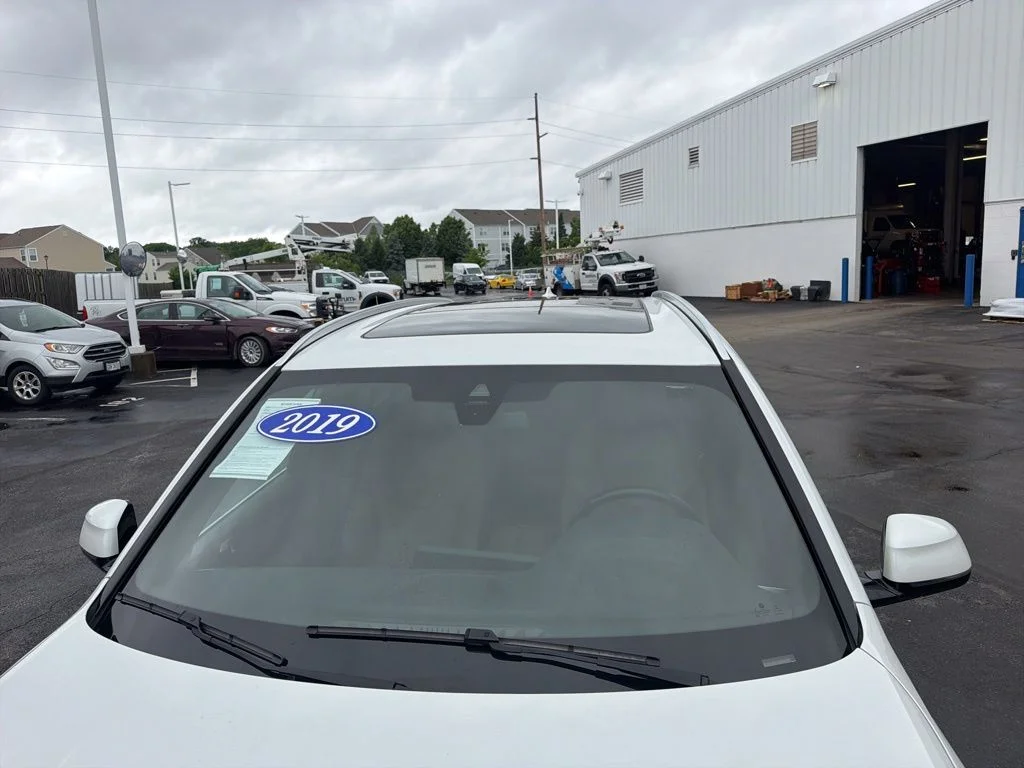 Certified Used 2019 Mineral White Metallic BMW xDrive40i image 13