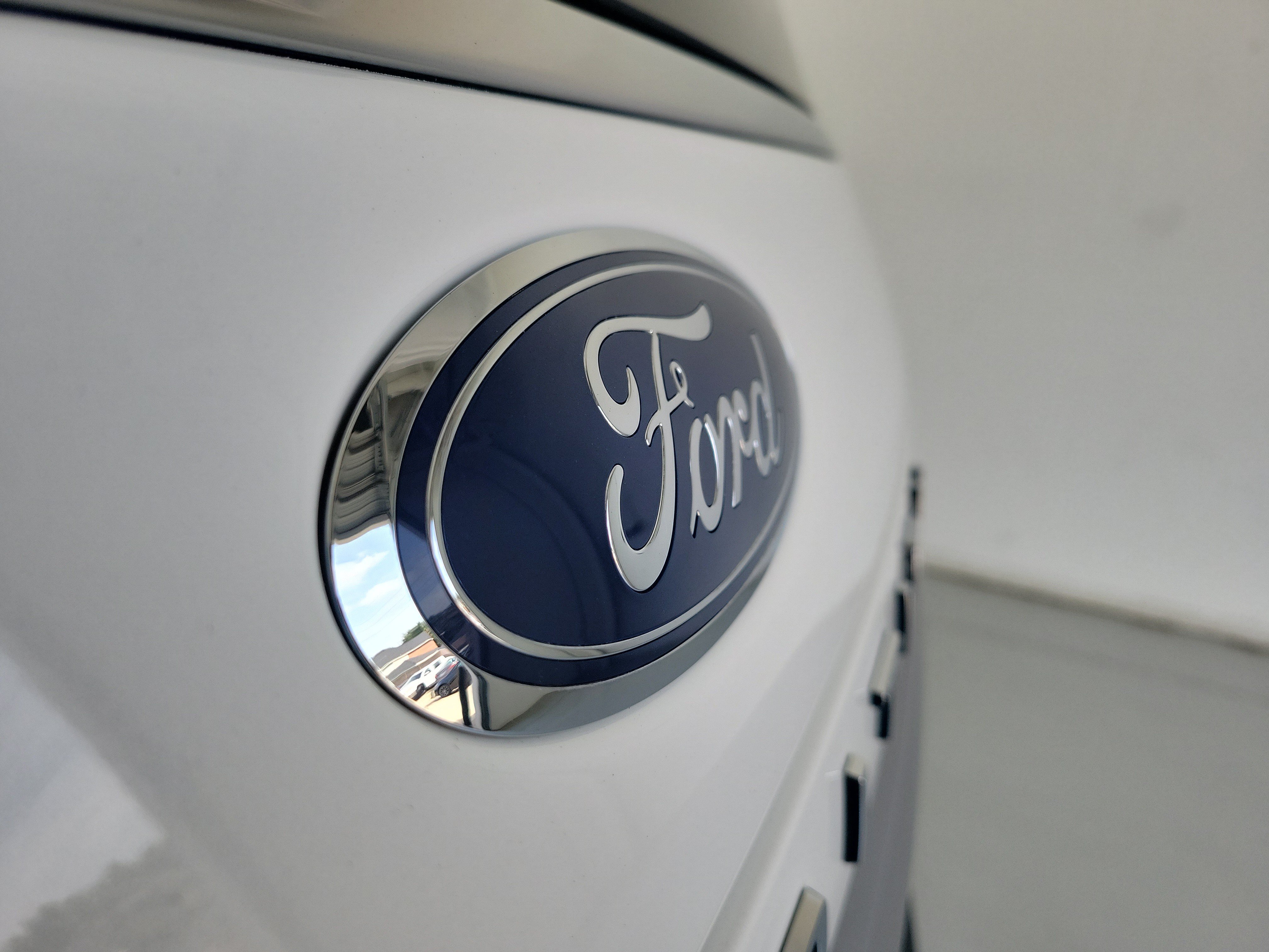 Used 2022 White Metallic Ford XLT image 9