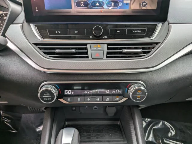 New 2026 Pearl White TriCoat / Super Black Two-tone Nissan SR Midnight Edition® image 22