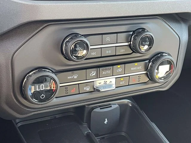 New 2026 Desert Sand Ford Big Bend® image 26