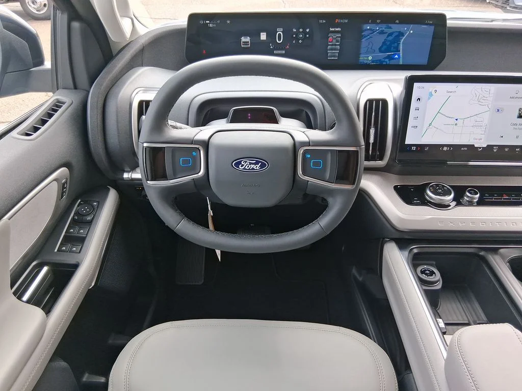 New 2027 Glacier Gray Metallic Tri-Coat Ford MAX Active image 13