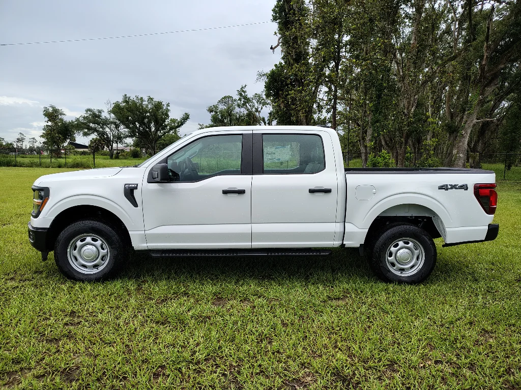 New 2026 Oxford White Ford XL image 2