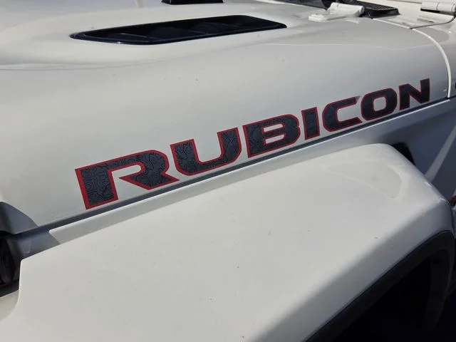Used 2018 White Jeep Unlimited Rubicon image 17