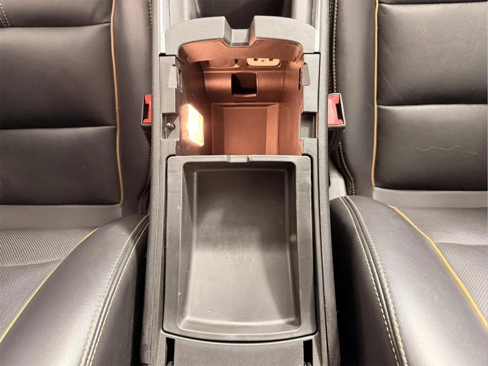 Used 2018 MOSAIC BLACK METALLIC Chevrolet Premier image 34