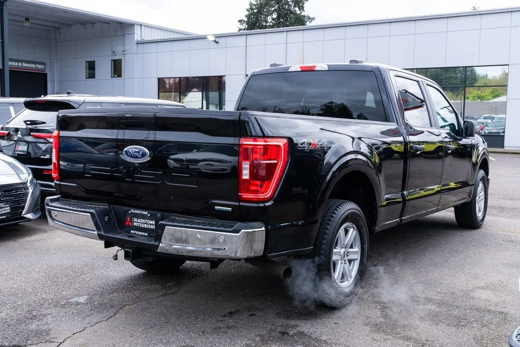 Used 2023 Black Ford XLT image 6