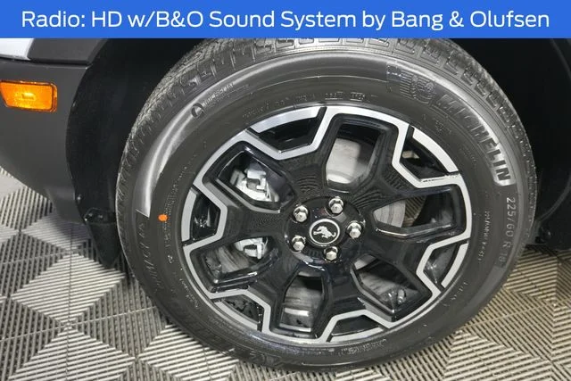 New 2026 Space White Metallic Ford Outer Banks® image 9