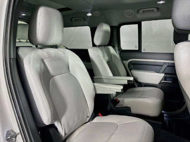 New 2026 Gray Land Rover S image 27