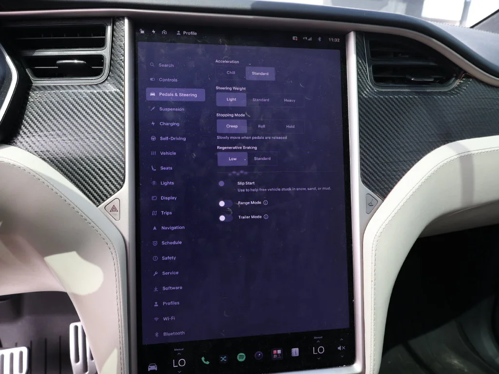 Used 2019 Red Tesla  image 31