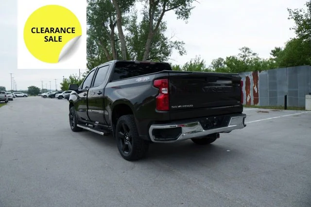 Used 2019 Brown Chevrolet LT image 3