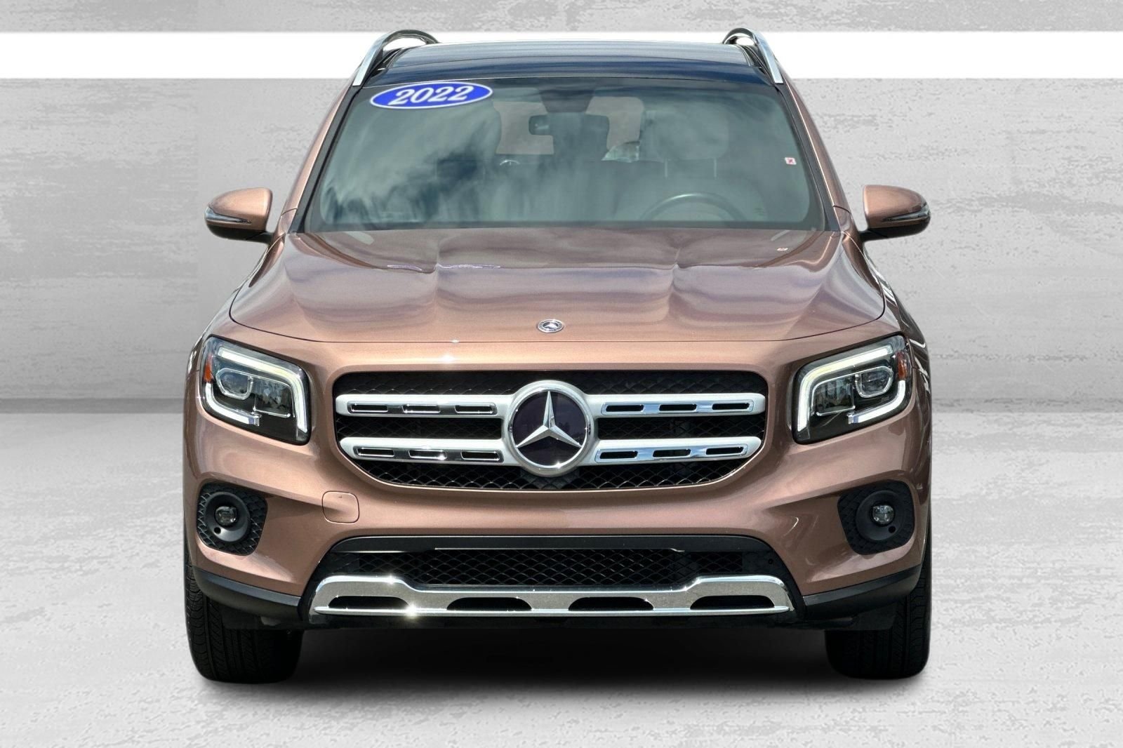 Used 2022 Gold Mercedes-Benz GLB 250 image 9
