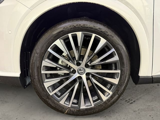 New 2026 Eminent White Pearl Lexus  350 PREMIUM+ AWD image 9