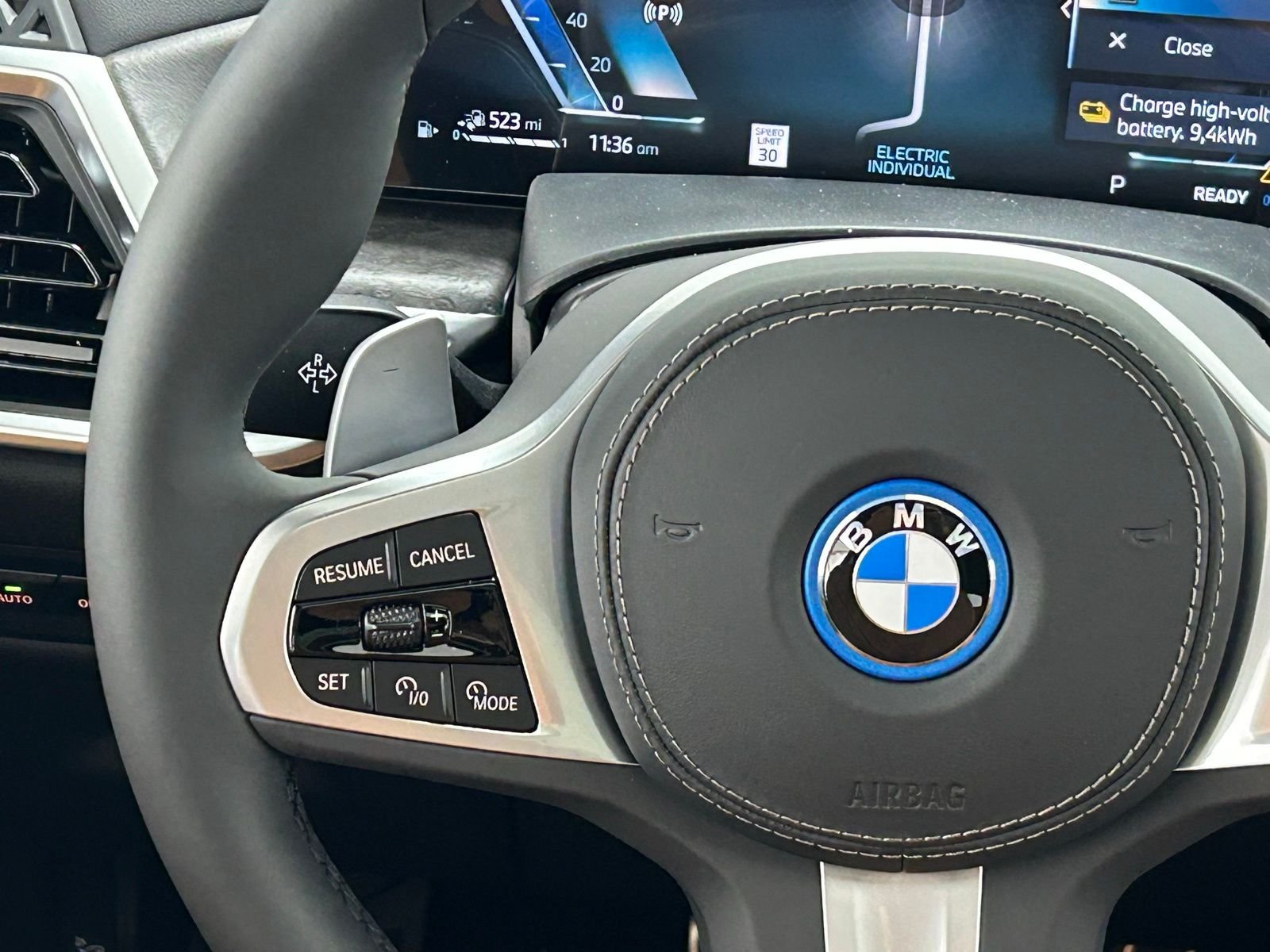 New 2026 Carbon Black Metallic BMW xDrive50e image 16
