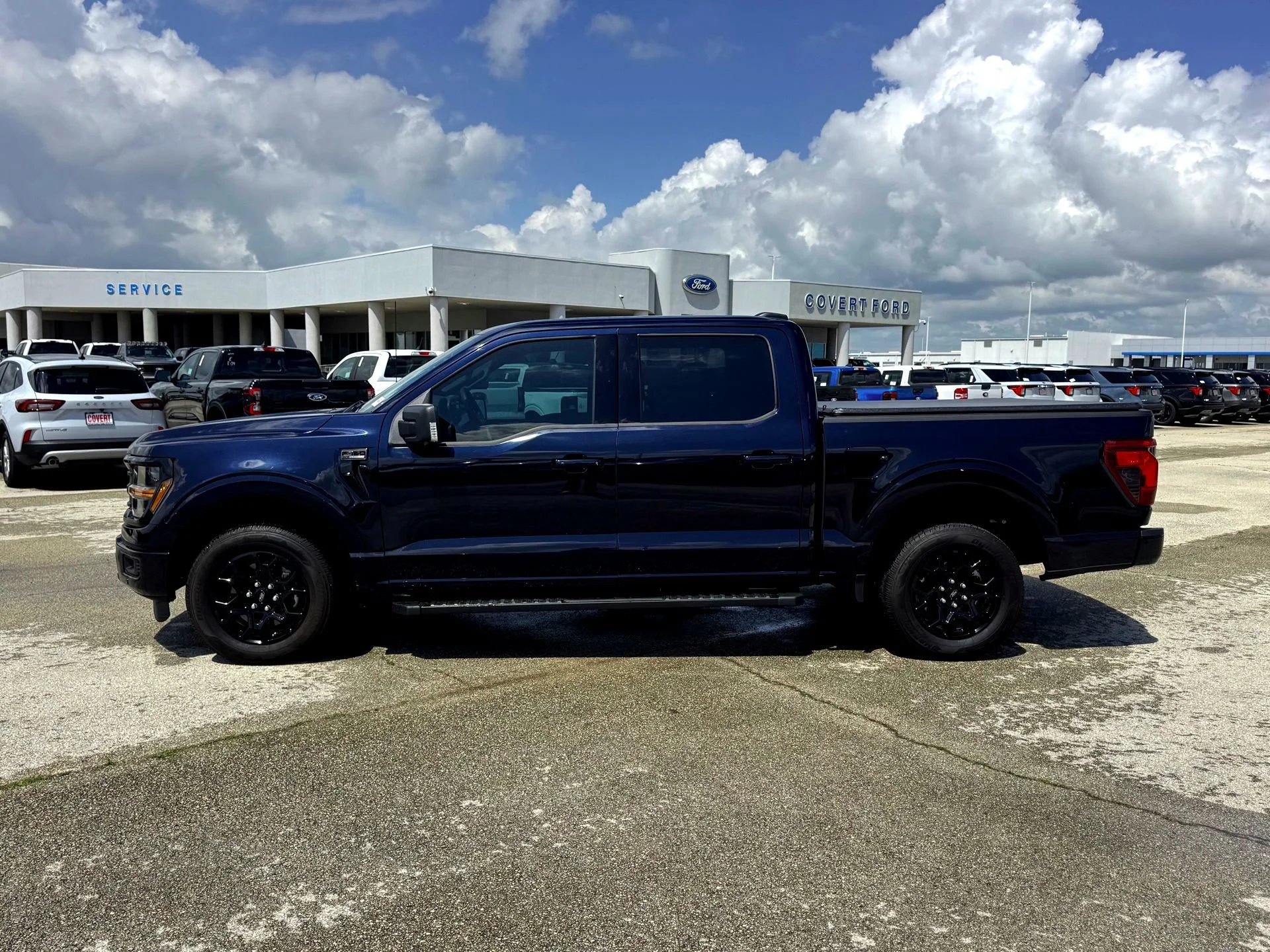 Used 2025  Ford XLT image 9