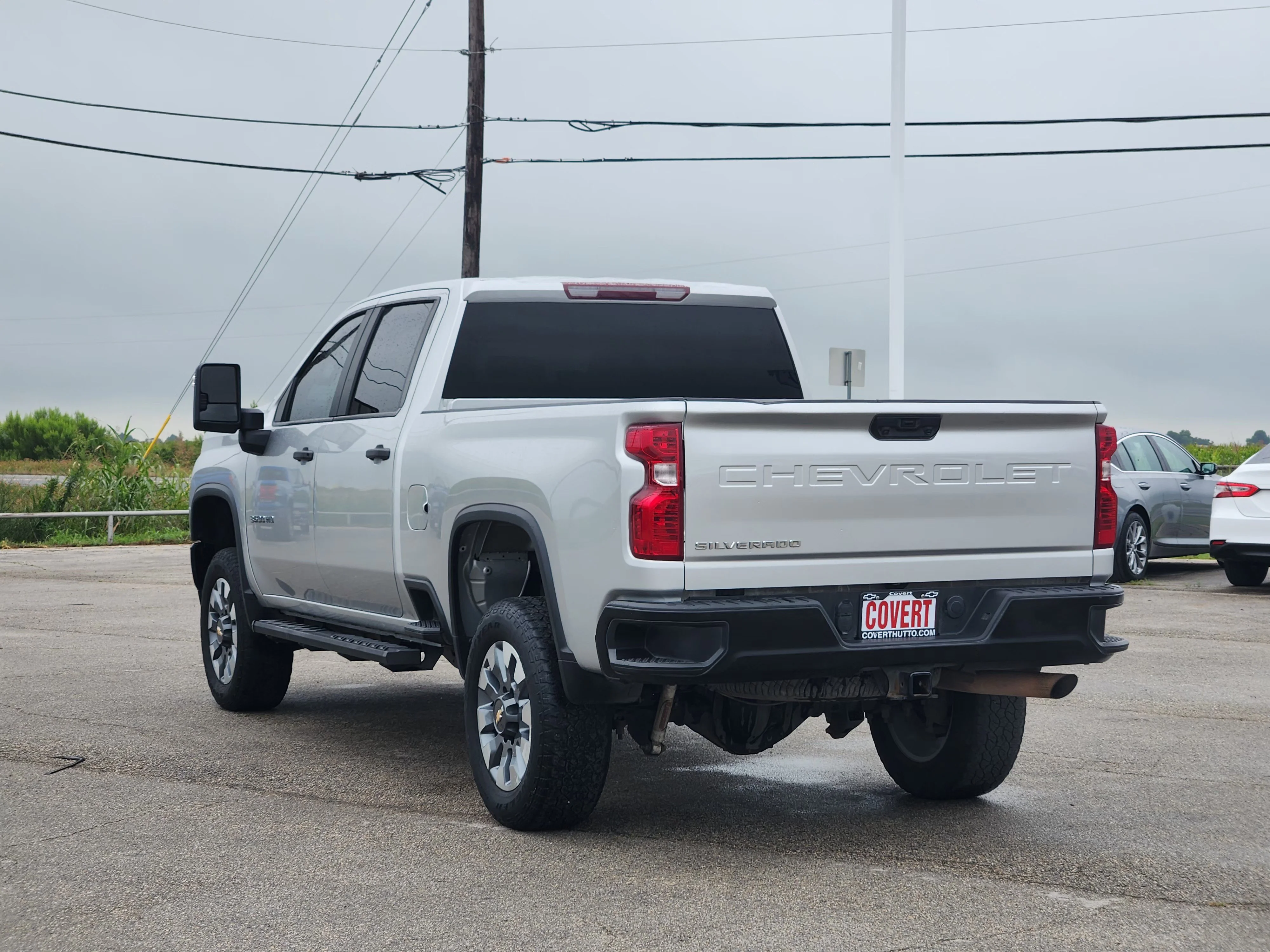 Used 2022 Silver Ice Metallic Chevrolet Work Truck image 5