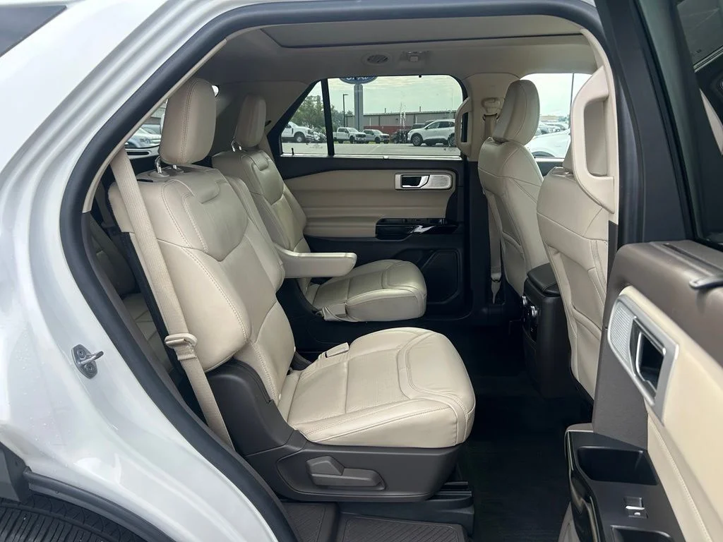 Used 2022 White Ford Platinum image 27