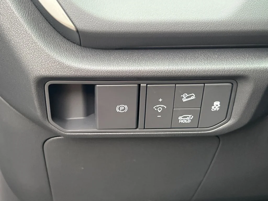 New 2027 White Kia X-Line SX image 22
