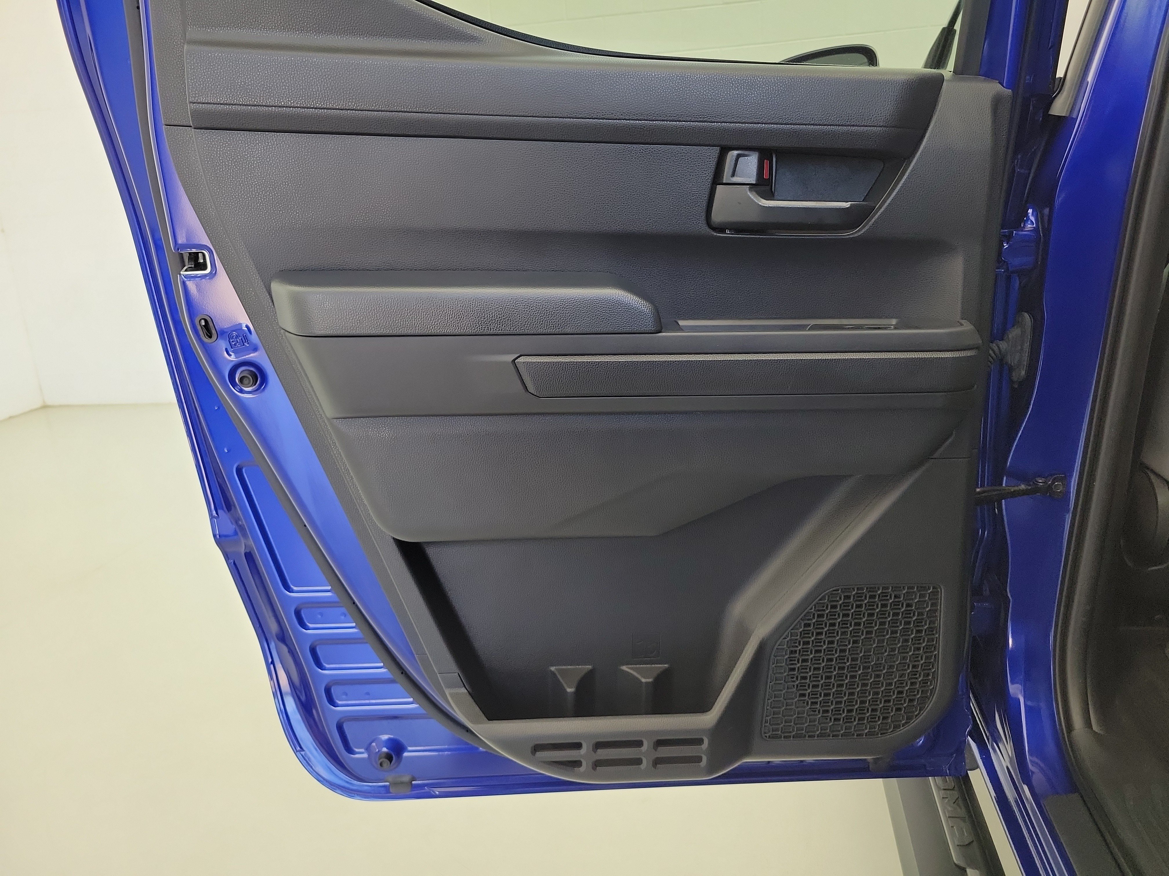 Used 2025 Blue Toyota SR5 image 14