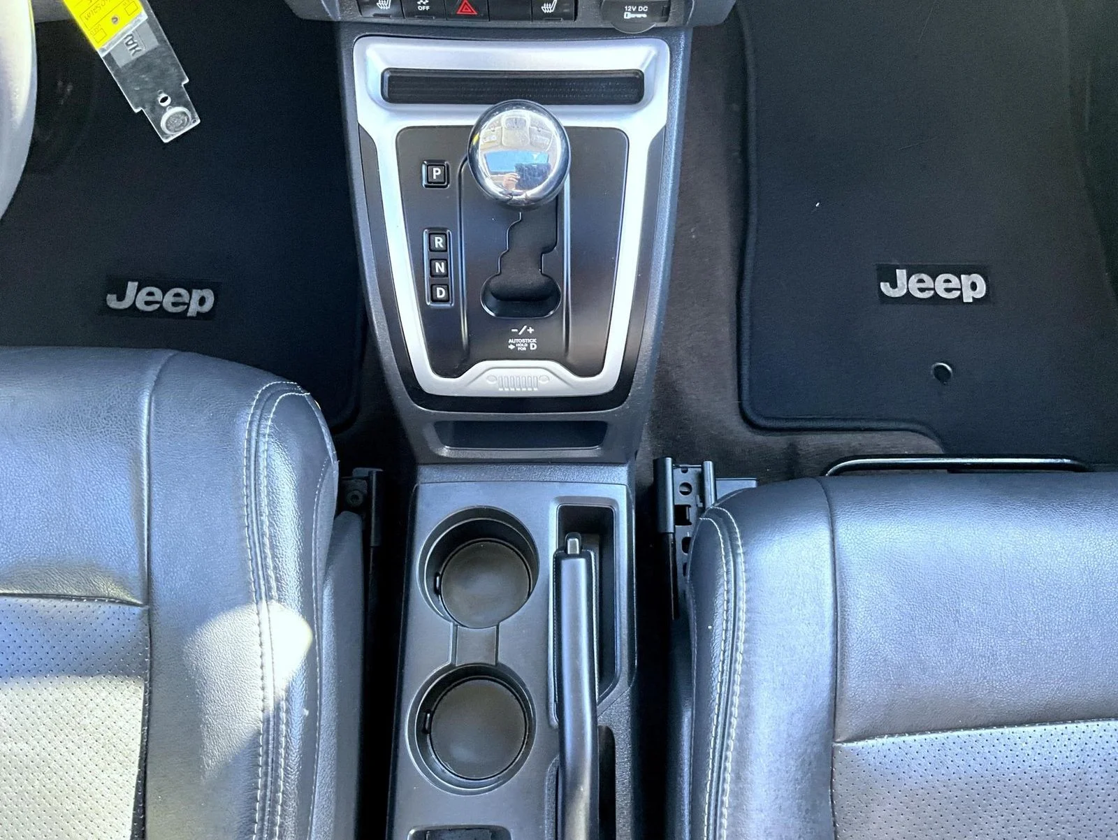 Used 2015 Black Jeep Altitude image 15