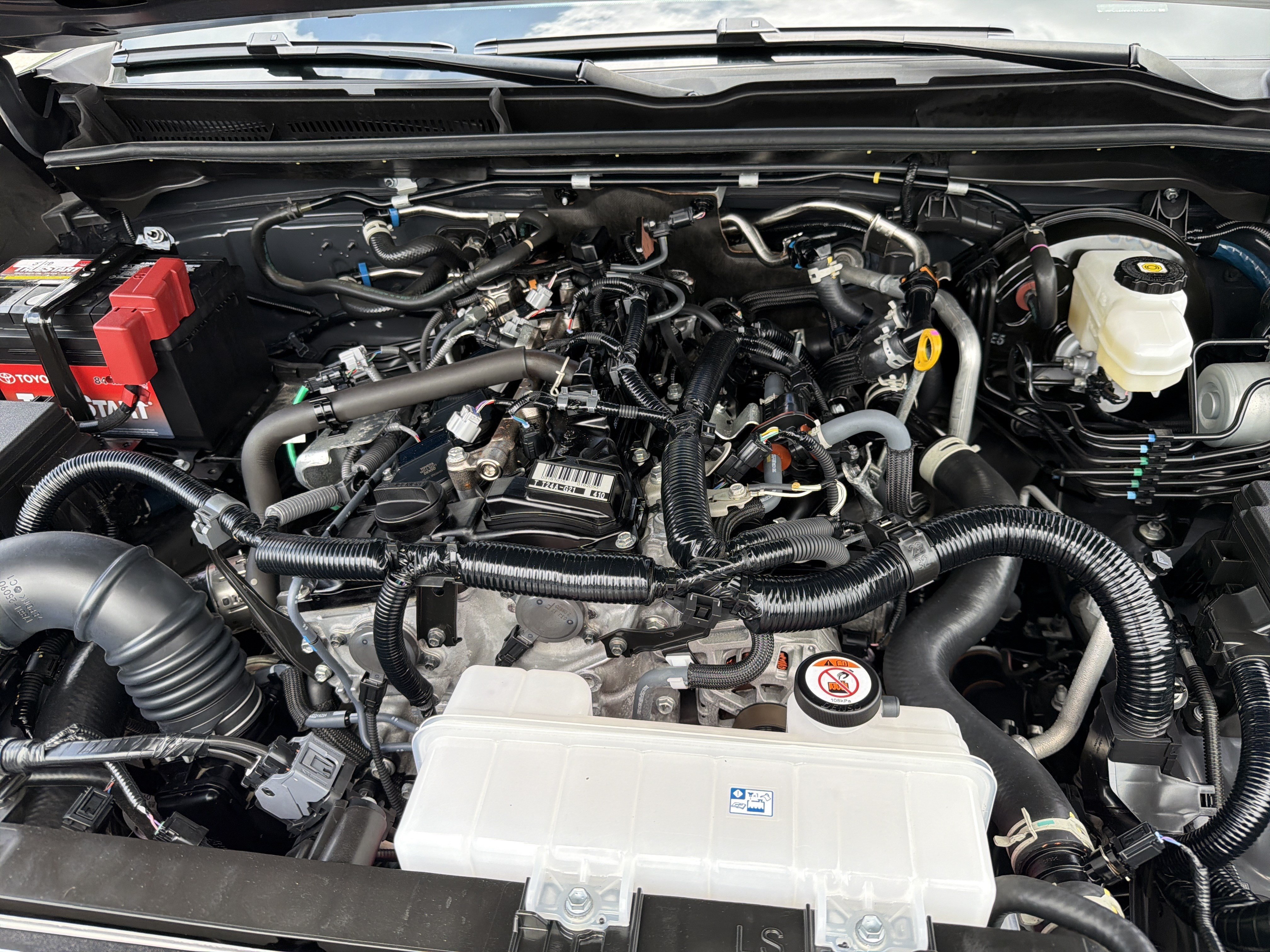 Certified Used 2025 Underground Toyota SR5 image 22
