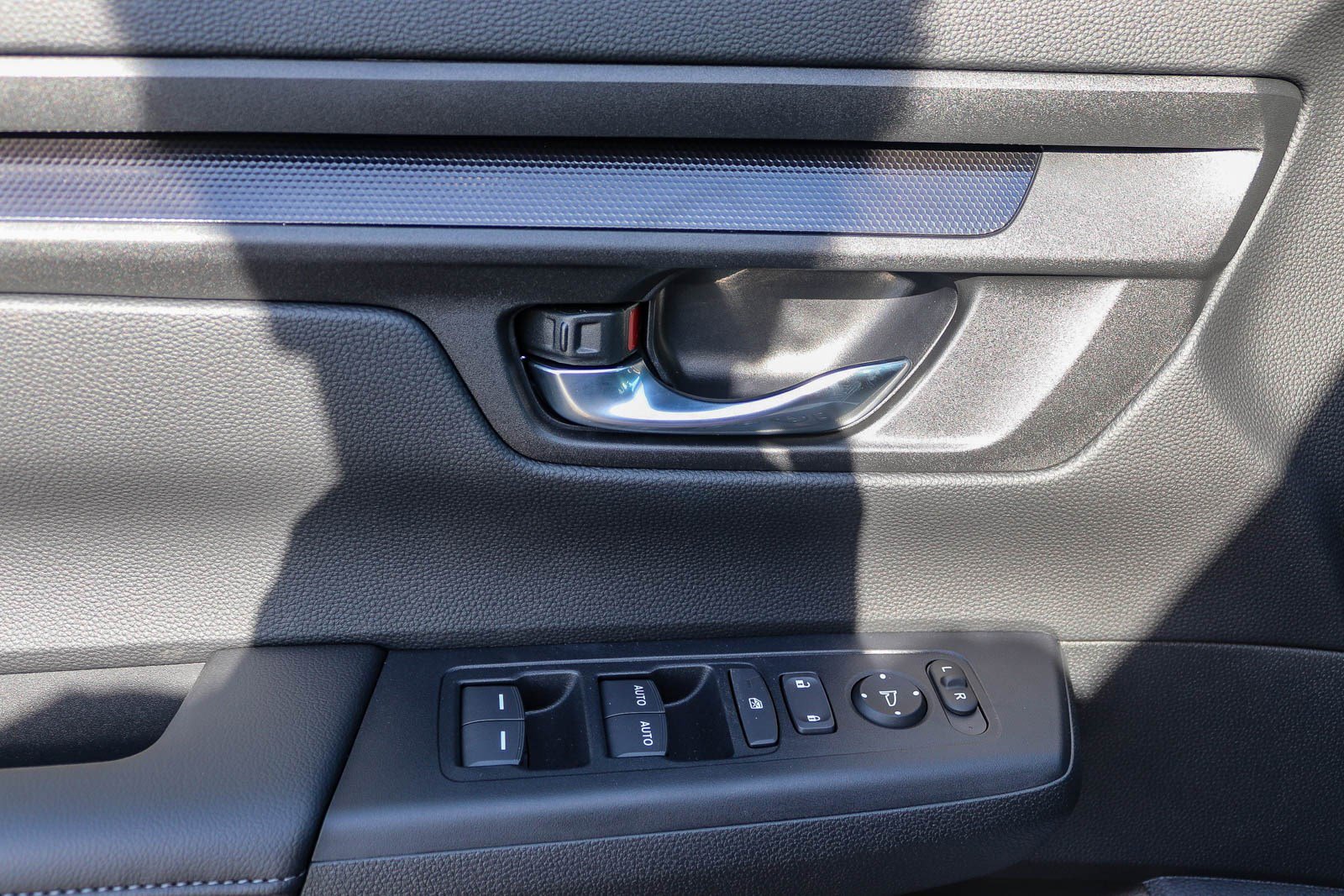 2026 Honda CR-V EX - Photo 21