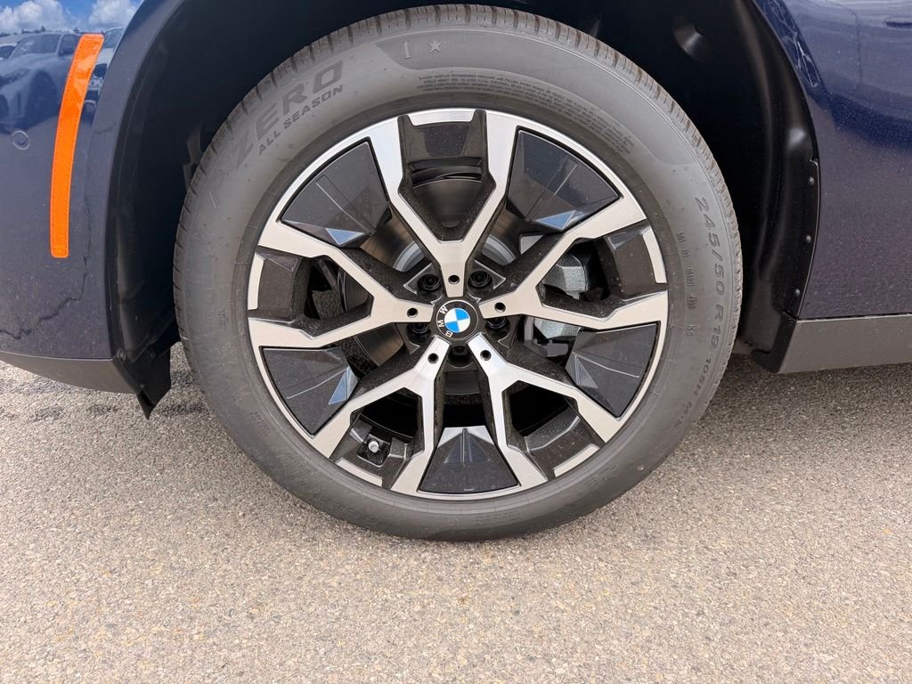 New 2026 Tanzanite Blue II Metallic BMW 30 xDrive image 6