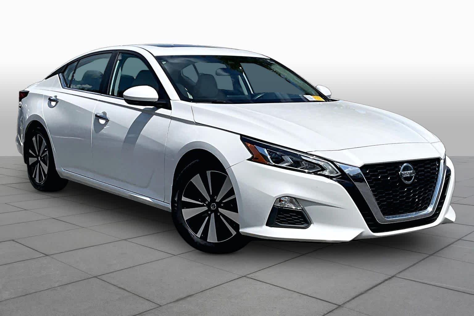Pre-Owned 2021 Nissan Altima 2.5 SV