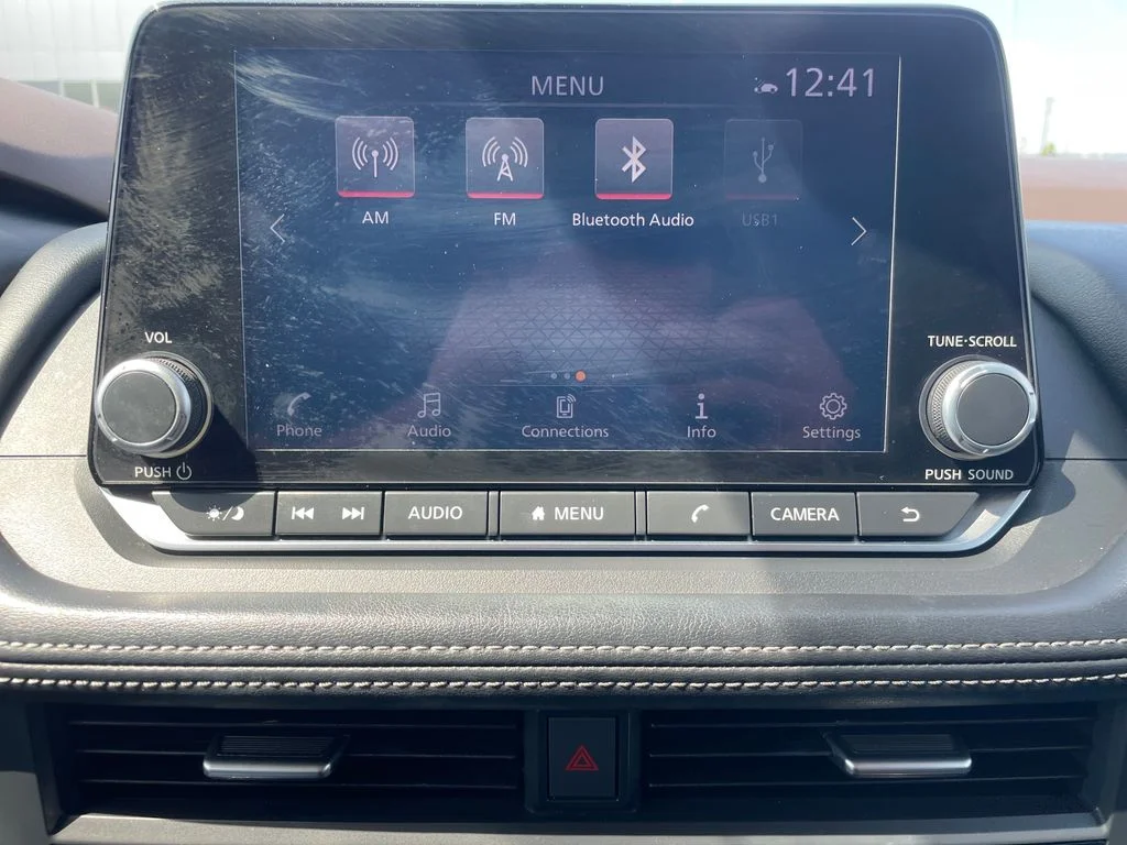Used 2023 Gray Nissan SV image 16