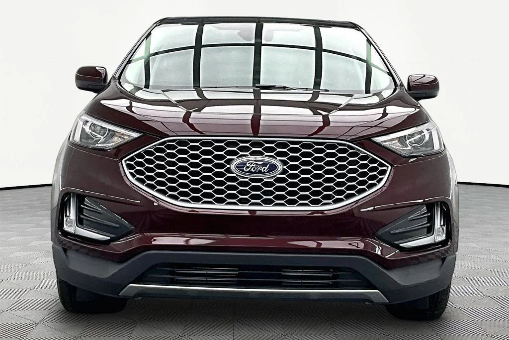 Certified Used 2024 Burgundy Ford SEL image 3