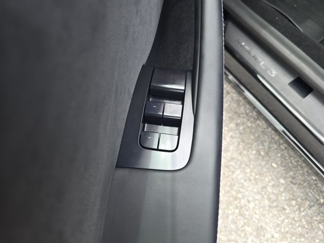 2025 Tesla Model 3 Long Range - Photo 16