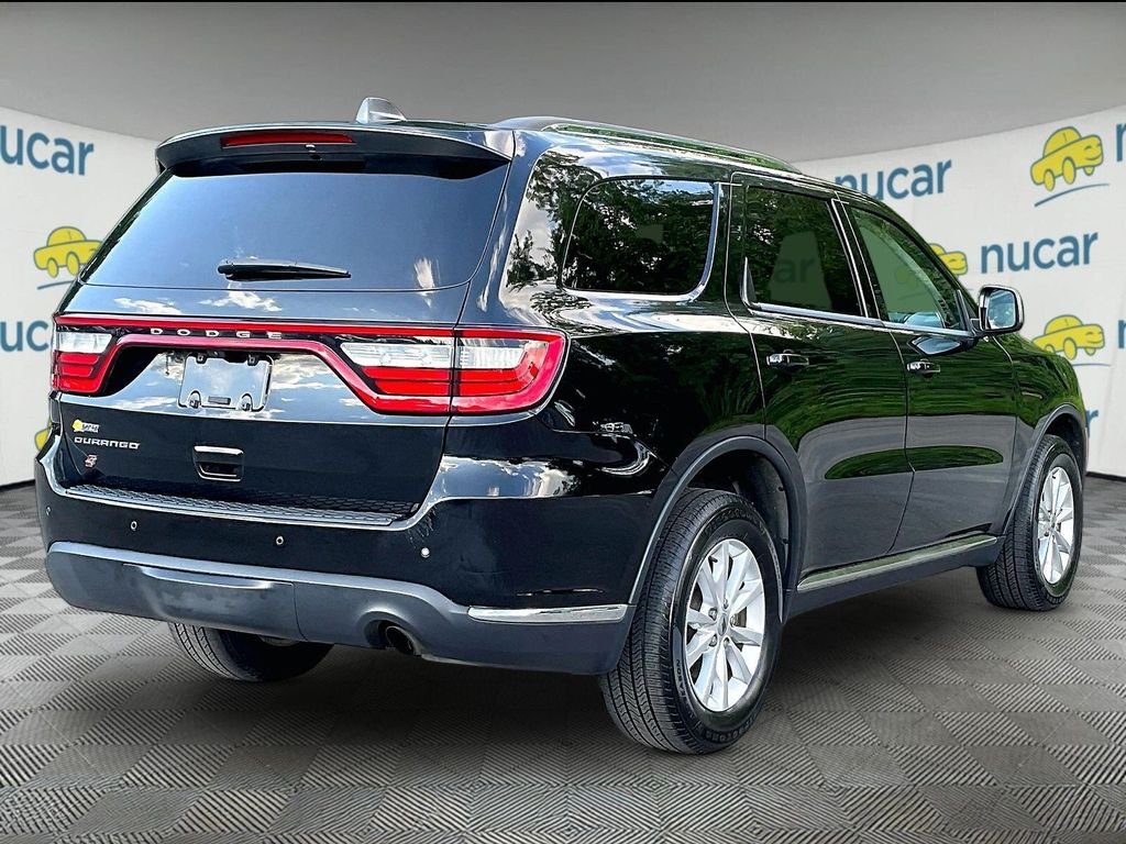 Used 2022 Black Dodge SXT image 6