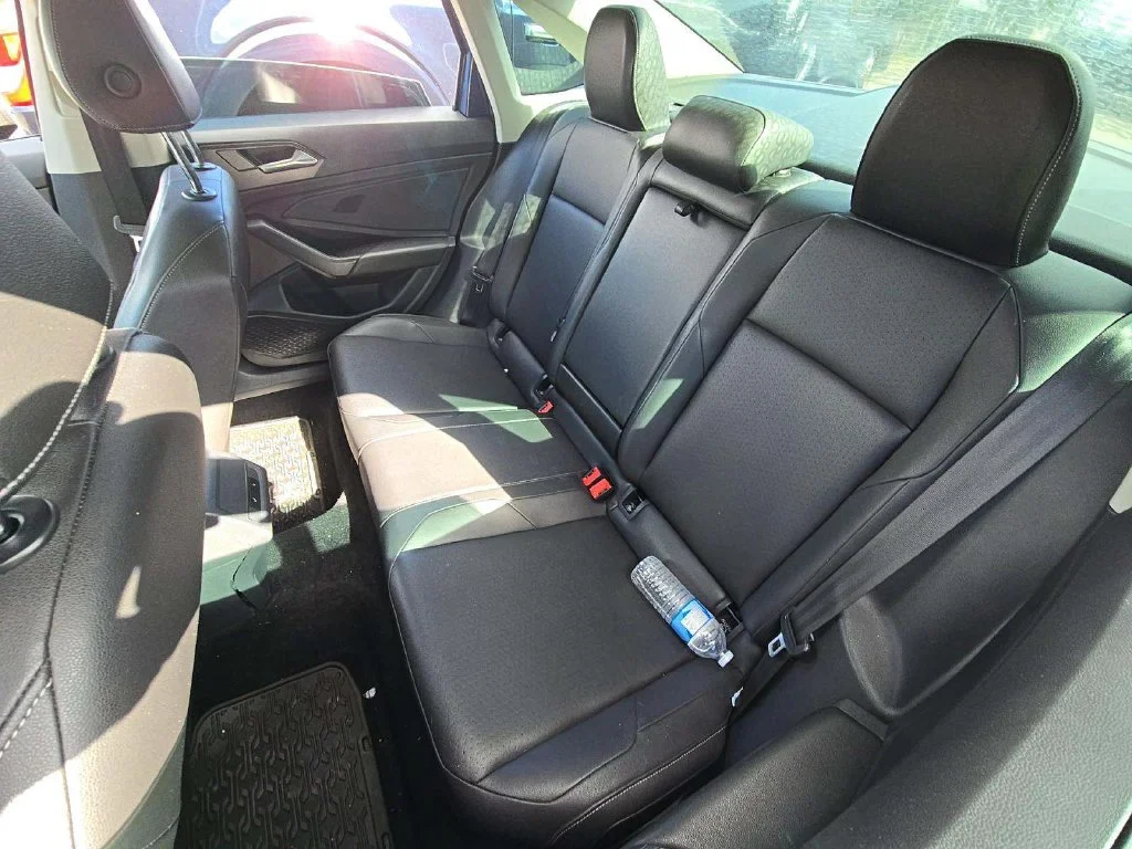 Used 2020 Blue Volkswagen SEL image 6