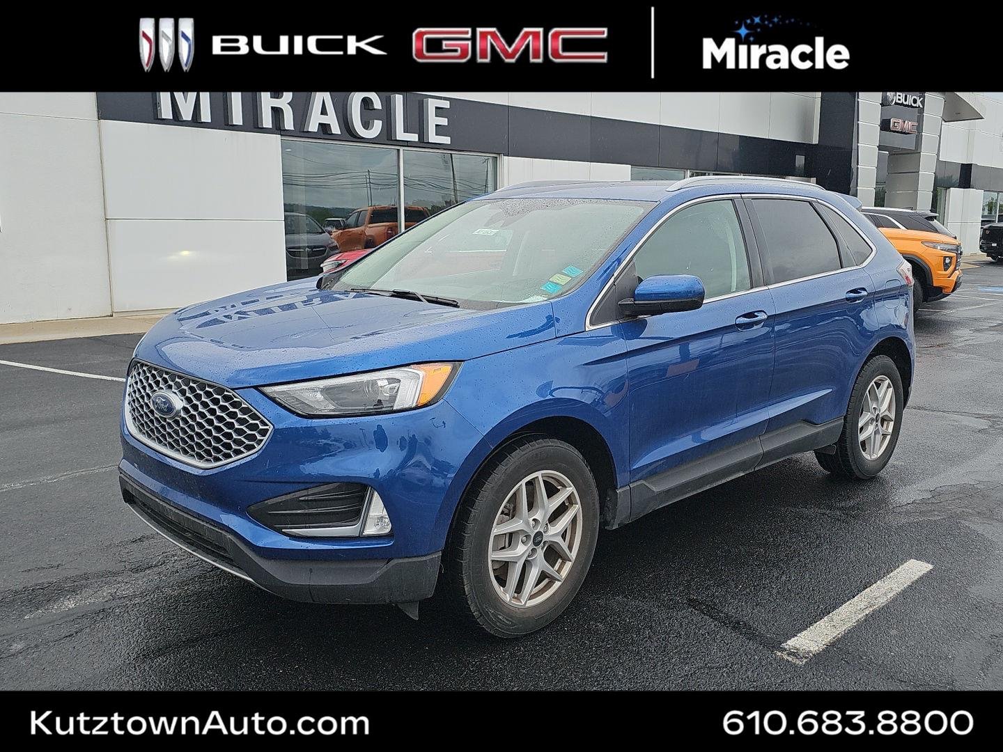 Used 2023 Atlas Blue Metallic Ford SEL image 1
