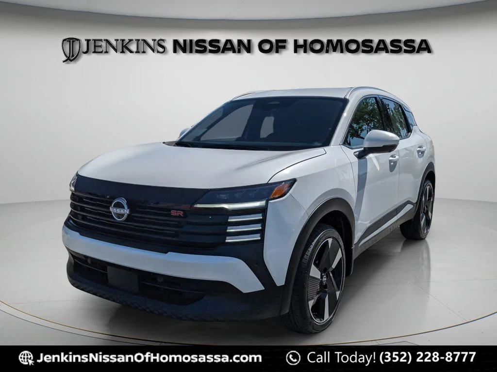 Used 2025 White Nissan SR image 9