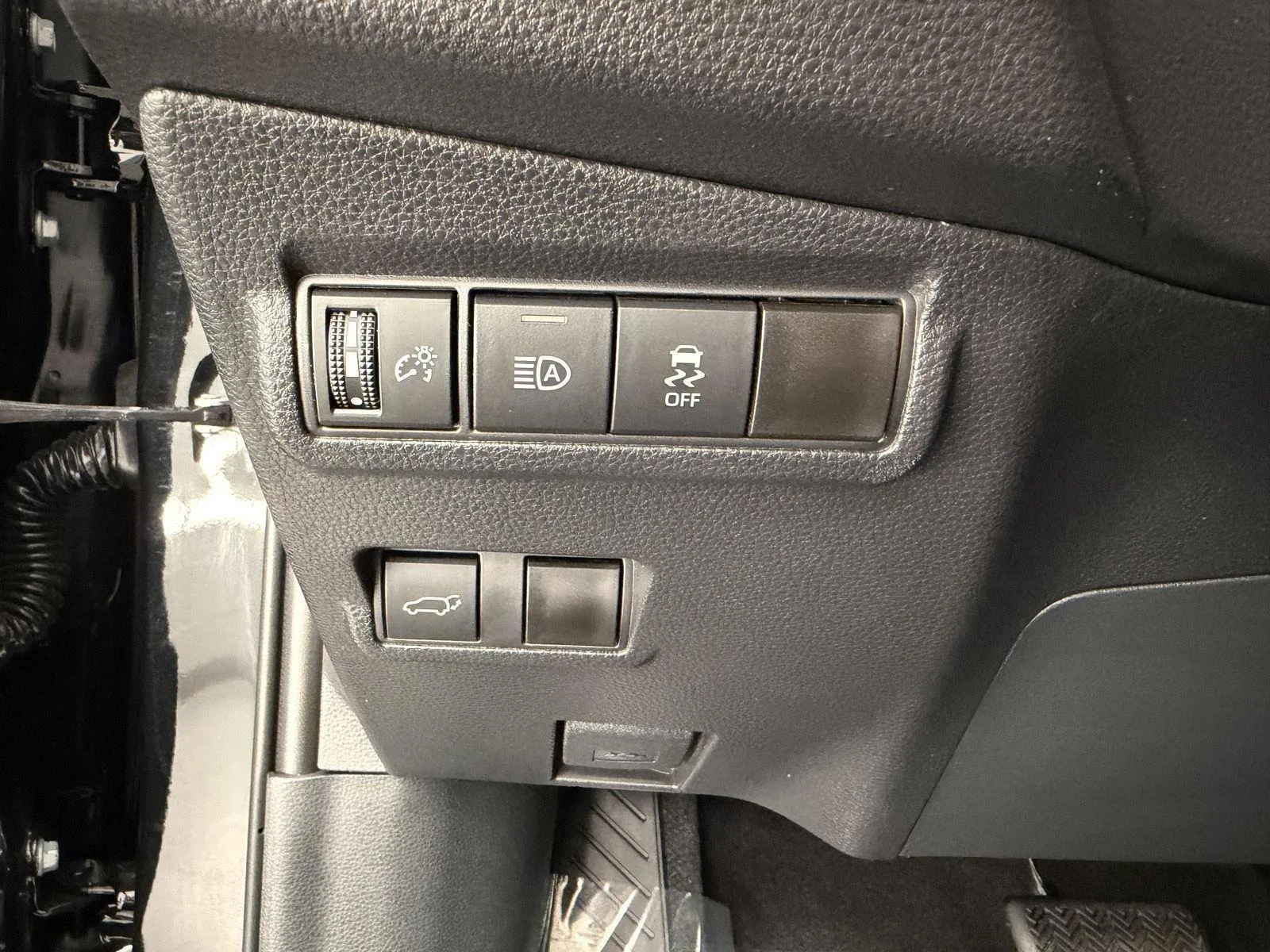 Used 2026 Jet Black Toyota XLE image 17
