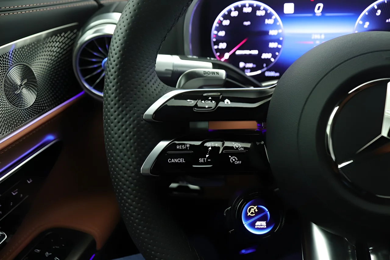 Used 2025 Black Mercedes-Benz SL 43 AMG® Touring Line image 10