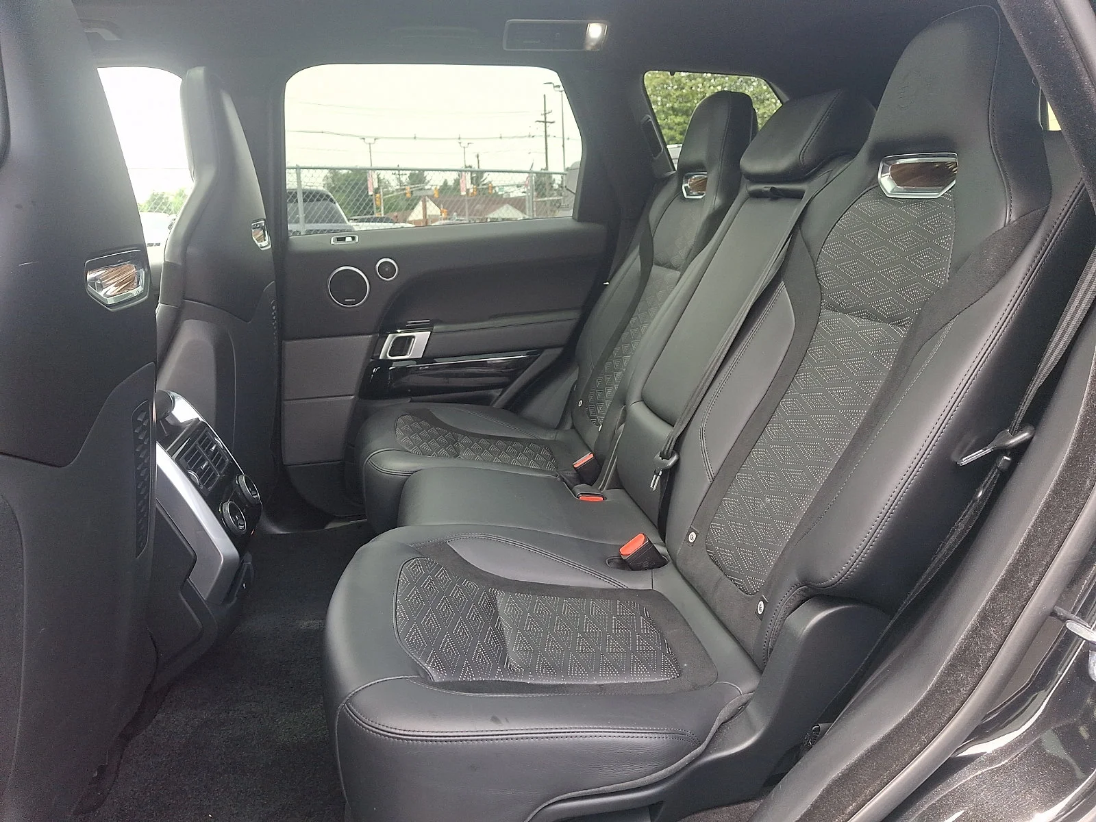 Used 2020 Black Land Rover SVR image 19
