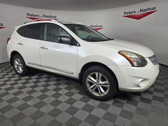 2015 Nissan Rogue Select S FWD's photo