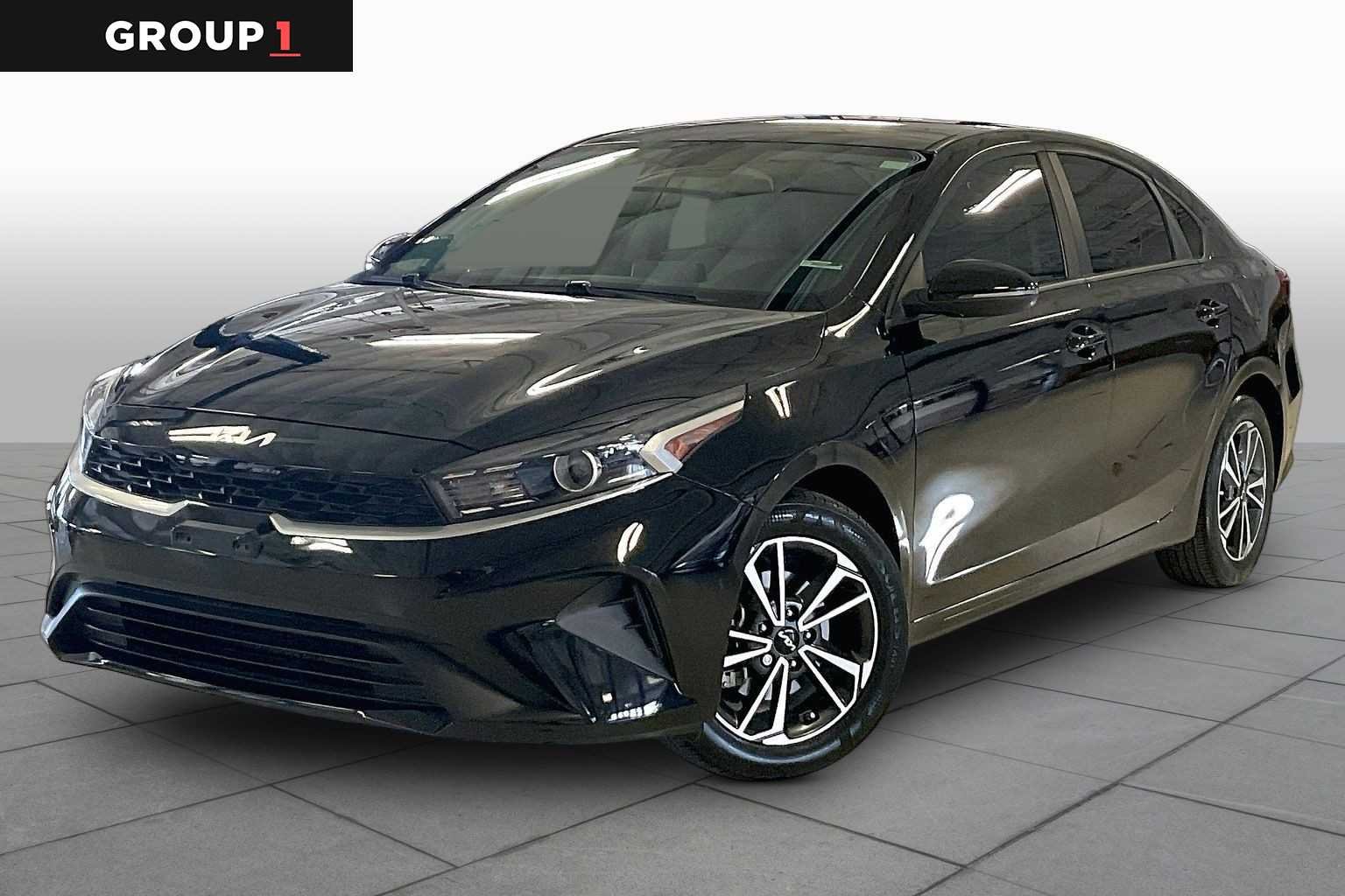 2022 Kia Forte LXS AT's photo