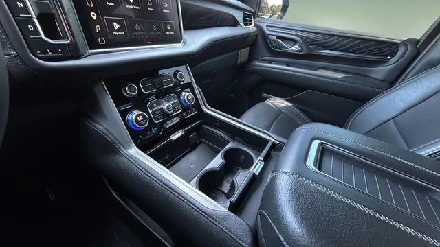Used 2023 Silver GMC Denali image 14
