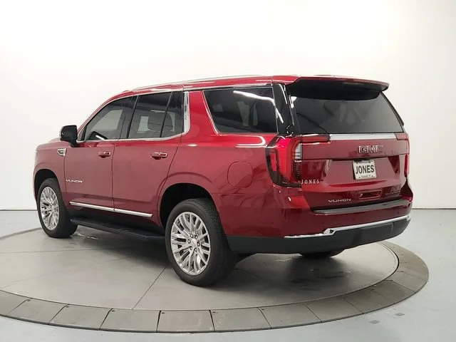 Used 2025 Volcanic Red Tintcoat GMC Elevation image 5