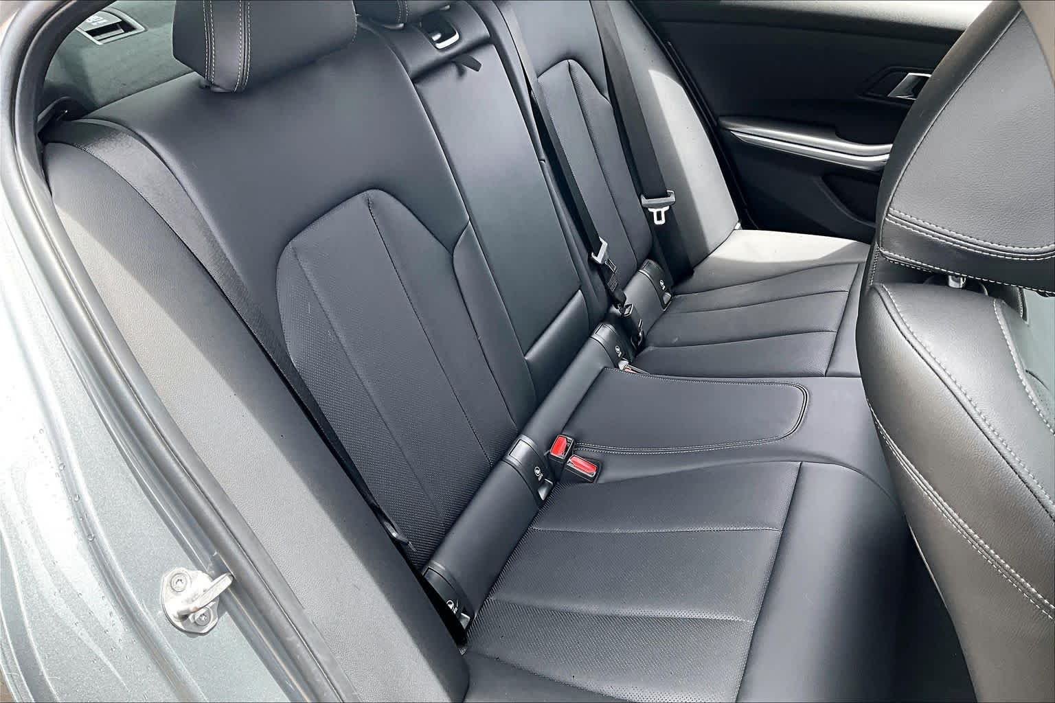 Used 2024 Skyscraper Grey Metallic BMW 330i image 17