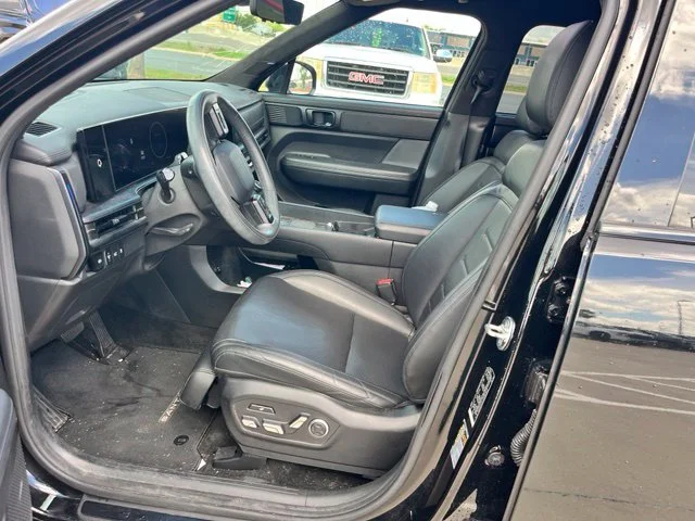 Used 2024 Black Hyundai Calligraphy image 10