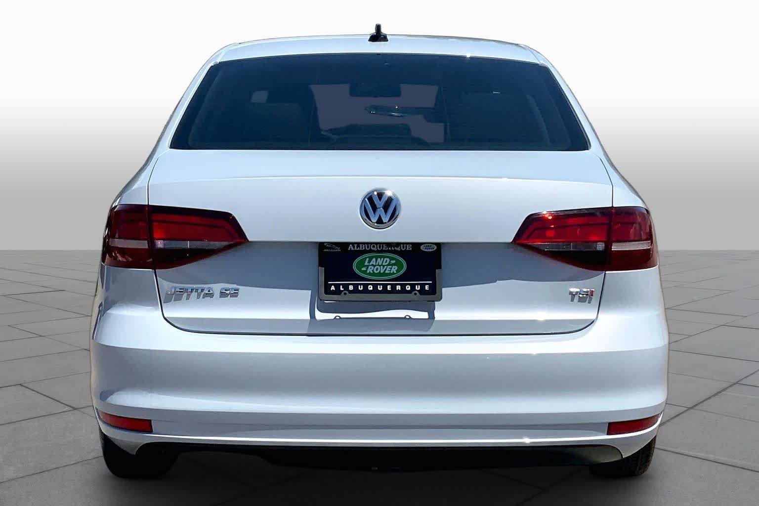 Used 2017  Volkswagen 1.4T SE image 5