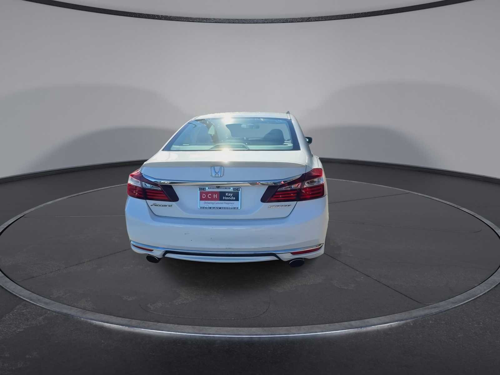 Used 2016 White Orchid Pearl Honda Sport image 7